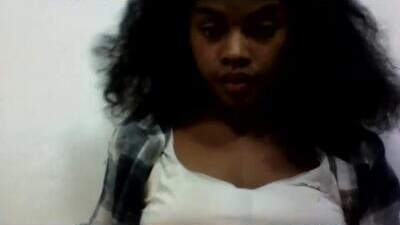 elodie228680 public webcam profile photo 7