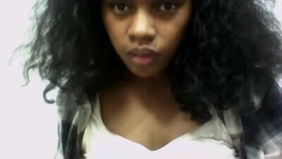 elodie228680 public webcam profile photo 8