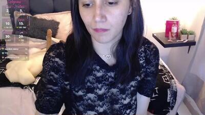 elowen_halley1 public webcam profile photo 5