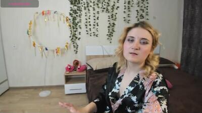 elsa_hot_here public webcam profile photo 2