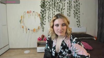 elsa_hot_here public webcam profile photo 6
