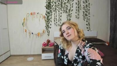 elsa_hot_here public webcam profile photo 7
