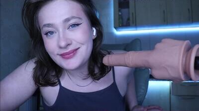 elsasquirt public webcam profile photo 5