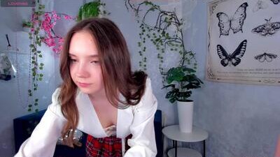 elvienne public webcam profile photo 5