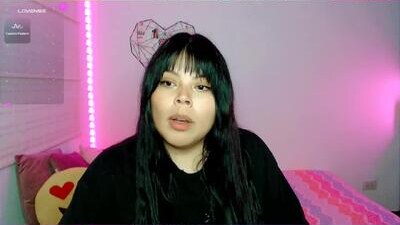 elymoon public webcam profile photo 5