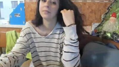emajames public webcam profile photo 2