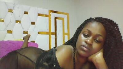 embermalkia_101 public webcam profile photo 4