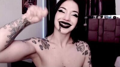 emearld_black public webcam profile photo 7