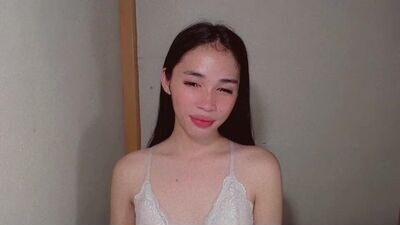 emelyn_fuckdoll public webcam profile photo 2