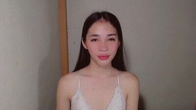 emelyn_fuckdoll public webcam profile photo 4