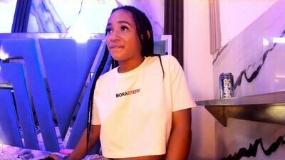 emii_brown public webcam profile photo 5