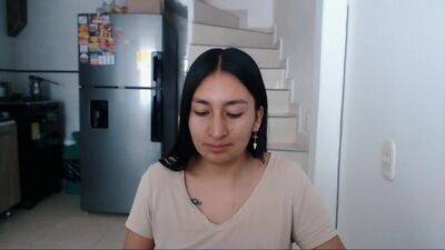 emiily23 public webcam profile photo 2