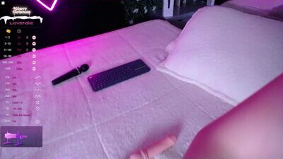 emiily_sweet_ public webcam profile photo 10
