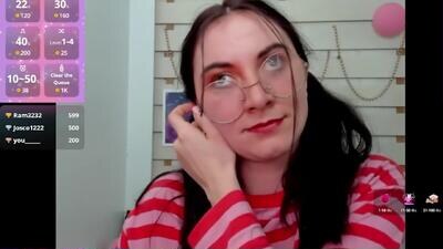 emilia_clark_ public webcam profile photo 2