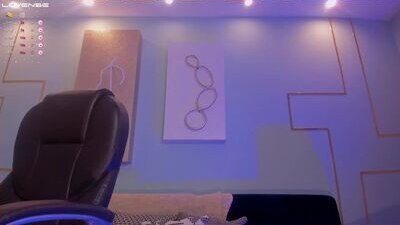 emiliasharp public webcam profile photo 6