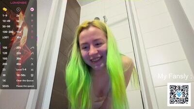emilly_20 public webcam profile photo 6