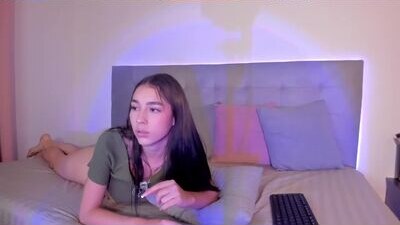 emily__12 public webcam profile photo 8