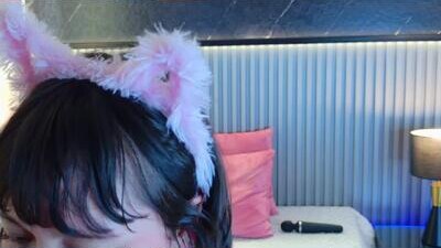 emily_amura public webcam profile photo 7