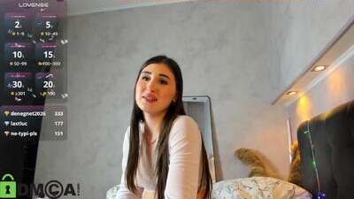 emily_lews public webcam profile photo 7