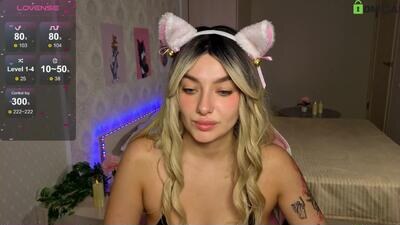 emily_tyler19 public webcam profile photo 3