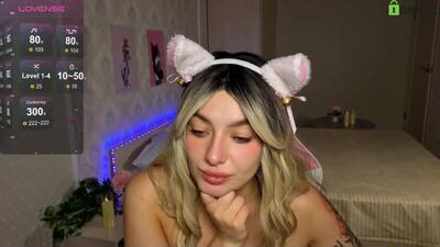 emily_tyler19 public webcam profile photo 4