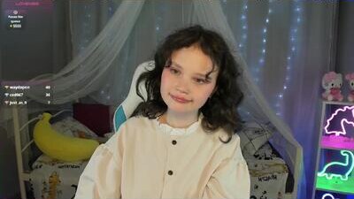 emilychaves public webcam profile photo 7