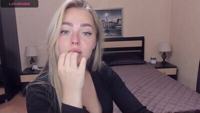 emilyfreman public webcam profile photo 2