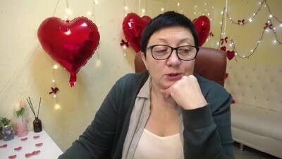 emilyl0vee public webcam profile photo 3