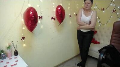 emilyl0vee public webcam profile photo 8