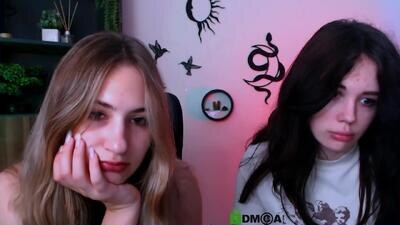 emilynxx public webcam profile photo 2