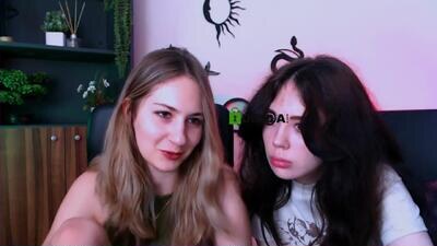 emilynxx public webcam profile photo 4