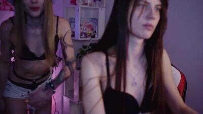 emilywiled public webcam profile photo 3