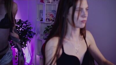 emilywiled public webcam profile photo 6