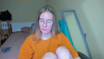 emilyy____ public webcam profile photo 5