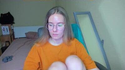 emilyy____ public webcam profile photo 6