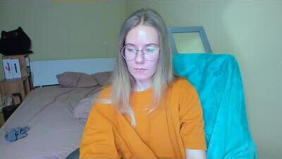 emilyy____ public webcam profile photo 8