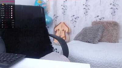 emliysweet_ public webcam profile photo 6