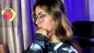 emma__bell_ public webcam profile photo 8