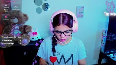 emma_boo_ public webcam profile photo 4