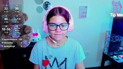 emma_boo_ public webcam profile photo 8