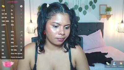 emma_hassani public webcam profile photo 3