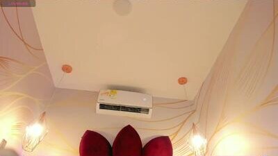 emma_jhoons public webcam profile photo 6