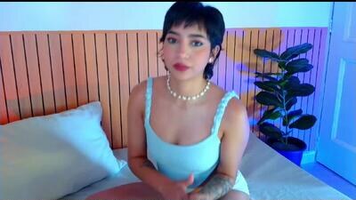 emma_web_ public webcam profile photo 2