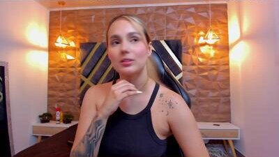 emmaa_white_ public webcam profile photo 5
