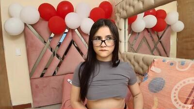 emmagomez__ public webcam profile photo 2