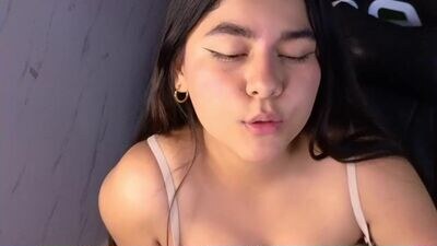 emmalee_a public webcam profile photo 2