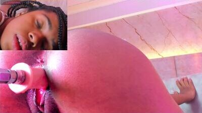 emmalove01 public webcam profile photo 6