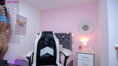 emmasweet__ public webcam profile photo 5