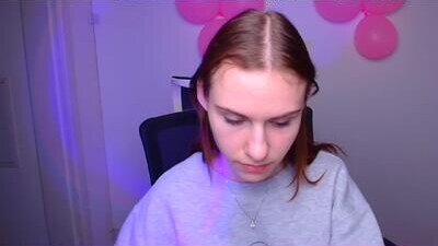 emmi_rossum public webcam profile photo 7