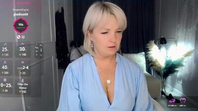 emmmam public webcam profile photo 7